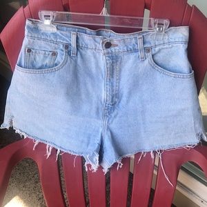 Vintage 551 Levi Cutoffs